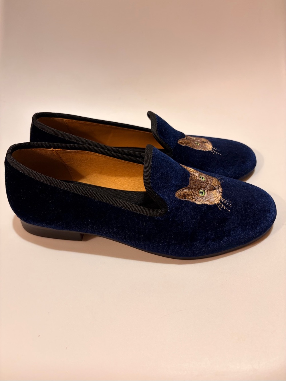 Blue Velvet Slip-On Loafers with Embroidered Cats-size 8 - Picture 4 of 5